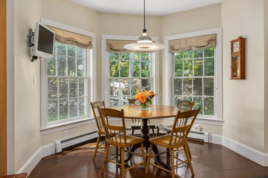 54 Neals Lane New Castle NH 03854