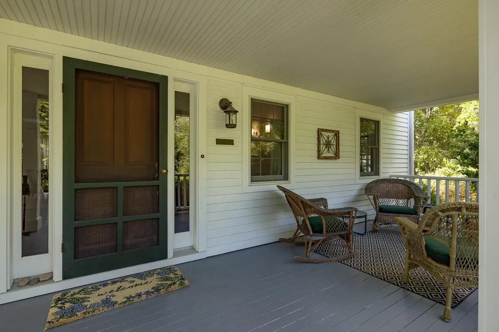 54 Neals Lane New Castle NH 03854