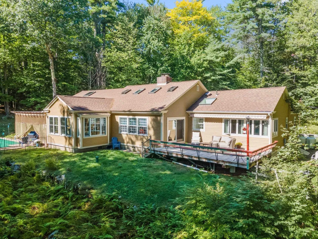 322 Governor Wentworth Highway Tuftonboro NH 03816