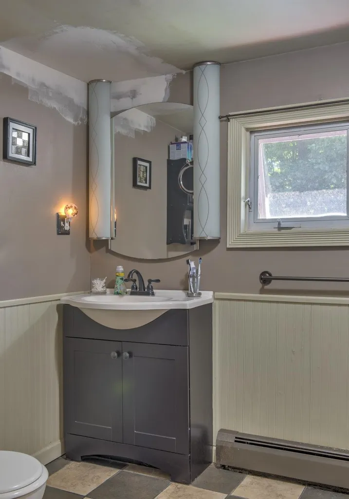67 N Main Street Troy NH 03465