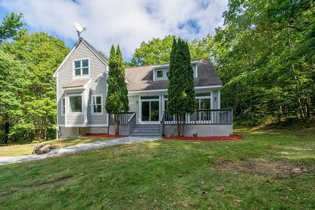89 Prospect Hill Road Hancock NH 03449