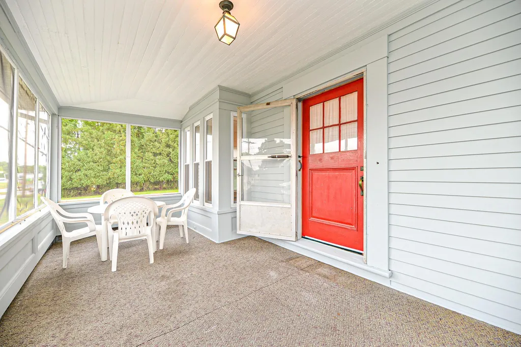 4 Joseph Drive Plaistow NH 03865