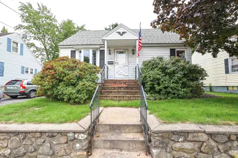 1021 Cilley Road Manchester NH 03103