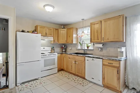 213 Pine Street Newport NH 03773