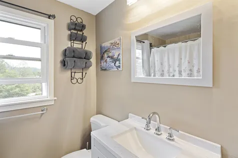 213 Pine Street Newport NH 03773
