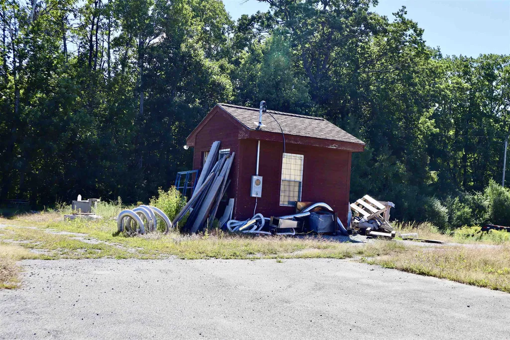 6 Intervale Drive Hillsborough NH 03244