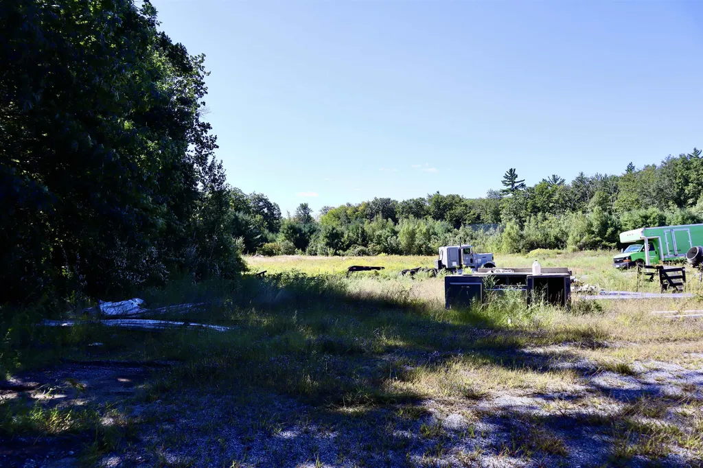 6 Intervale Drive Hillsborough NH 03244