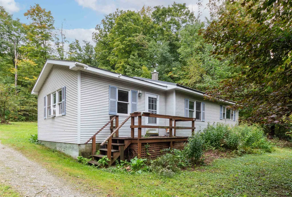 1313 North Road, Hinesburg VT 05461 MLS 4930774 Geri Reilly Real