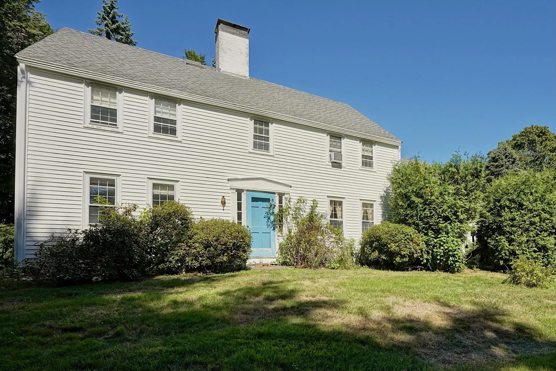 93 Locke Road Hampton NH 03842