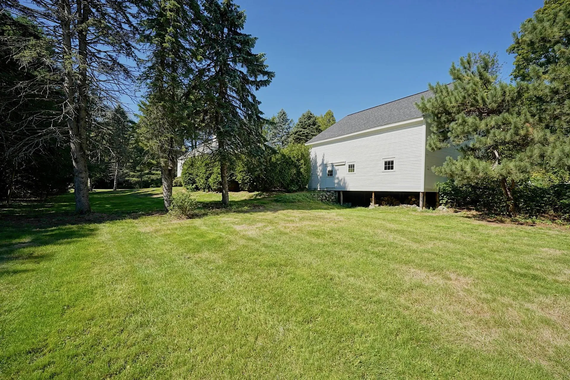 93 Locke Road Hampton NH 03842