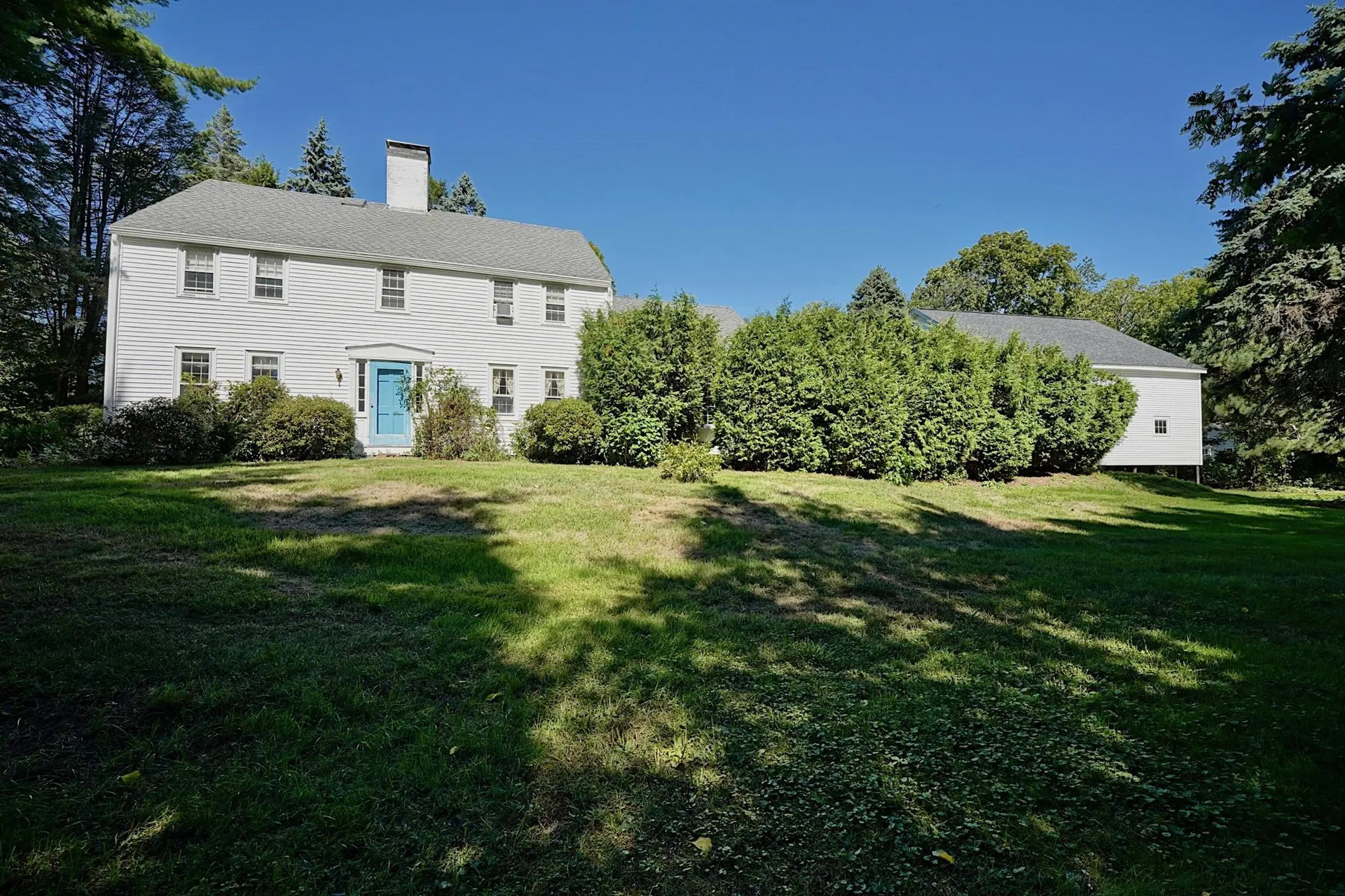 93 Locke Road Hampton NH 03842