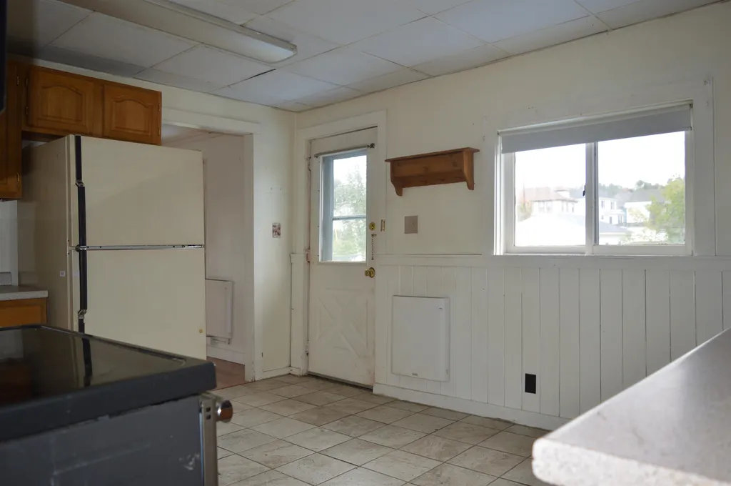 28 Middle Street Newport NH 03773