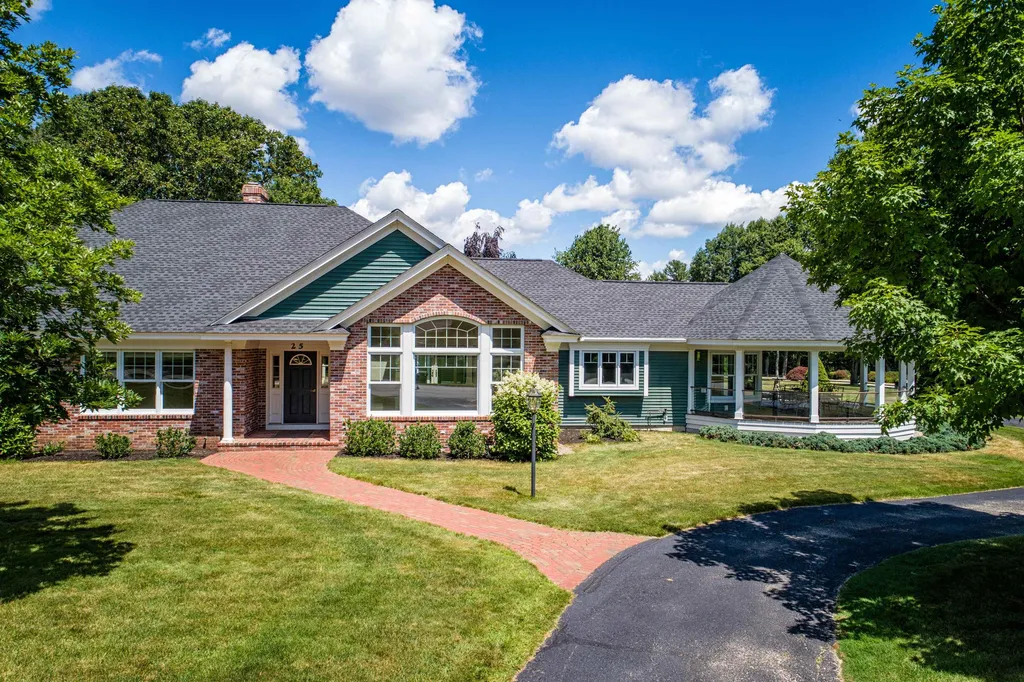 25 Isaac Lucas Circle Dover NH 03820