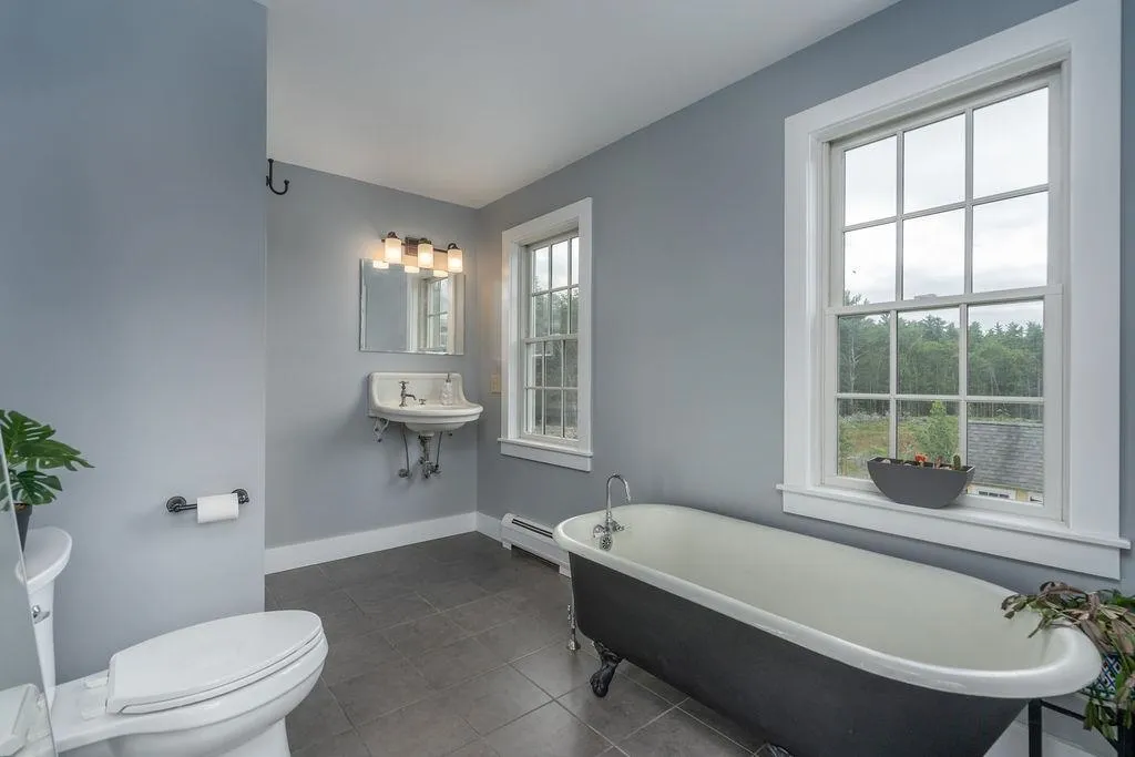 168 Back Canaan Road Strafford NH 03884