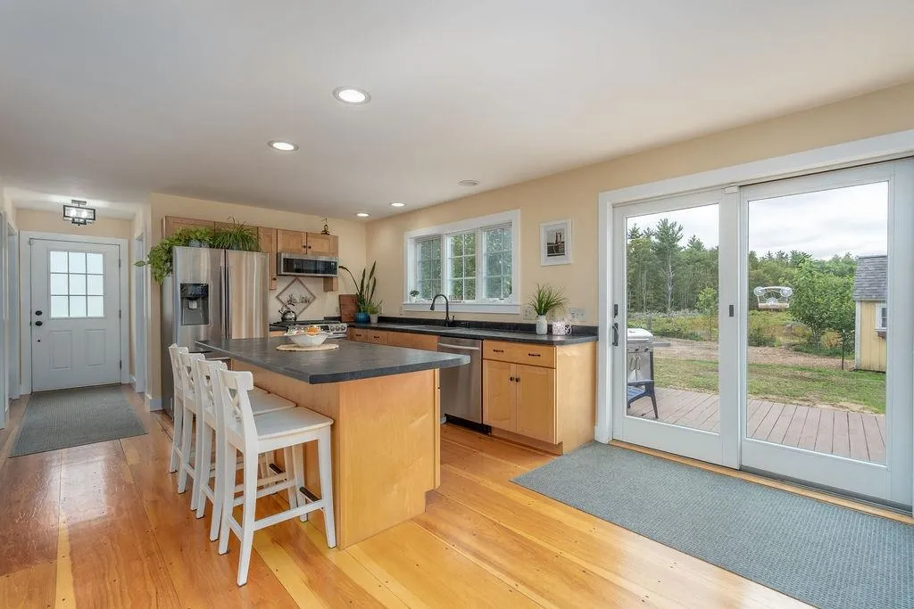 168 Back Canaan Road Strafford NH 03884