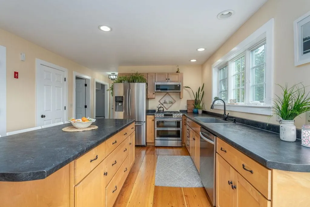 168 Back Canaan Road Strafford NH 03884
