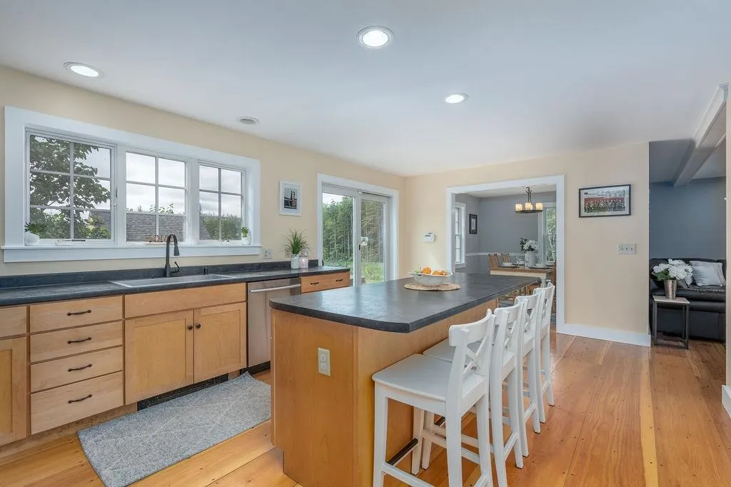 168 Back Canaan Road Strafford NH 03884