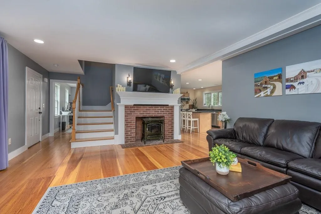 168 Back Canaan Road Strafford NH 03884