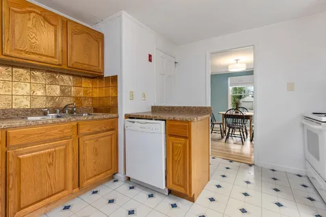 21 Elliot Park Dover NH 03820