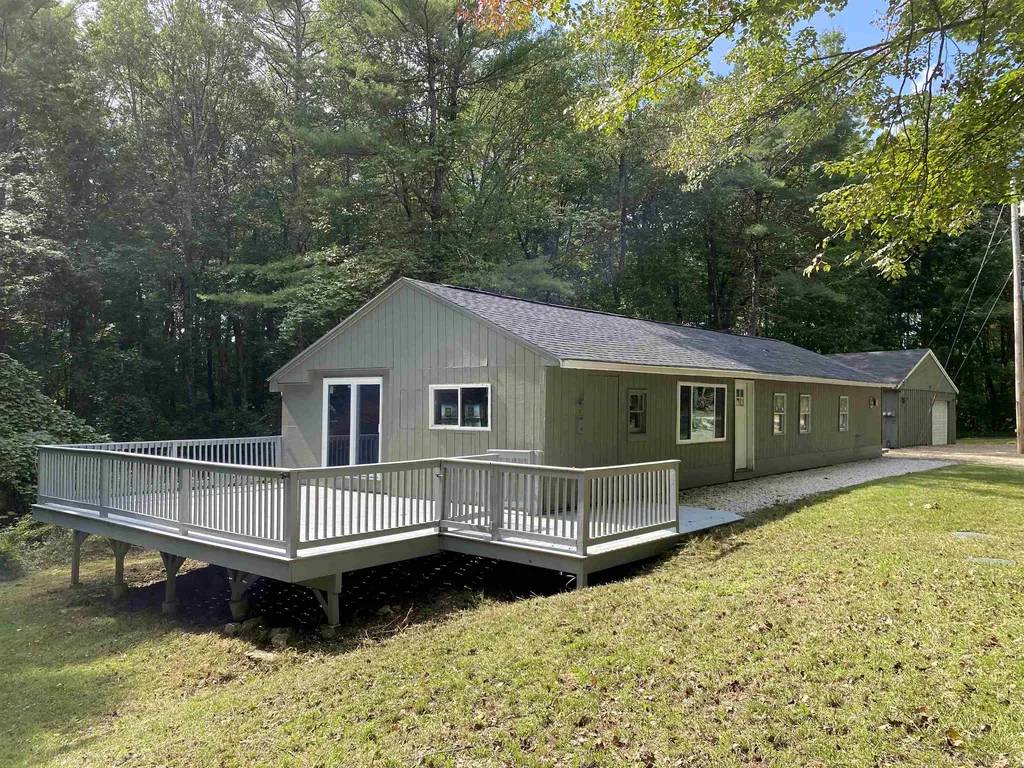 42 Castlerock Road Barrington NH 03825