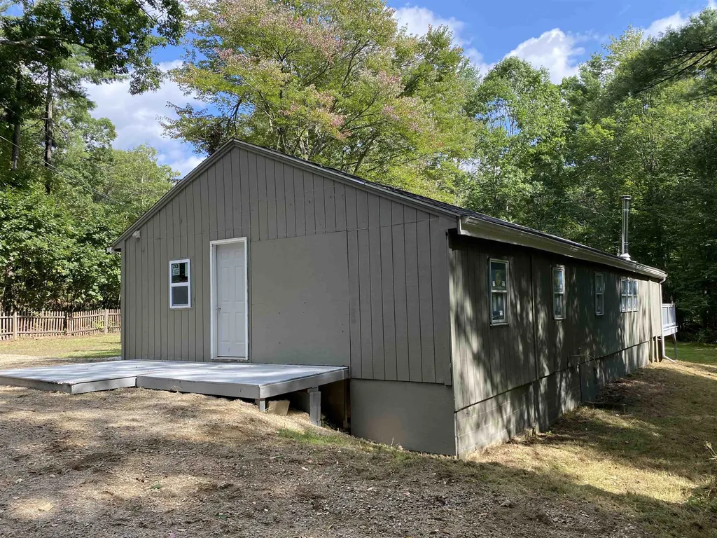 42 Castlerock Road Barrington NH 03825