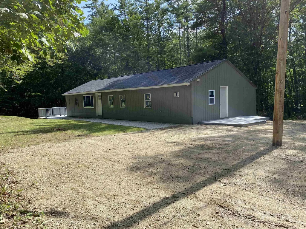 42 Castlerock Road Barrington NH 03825