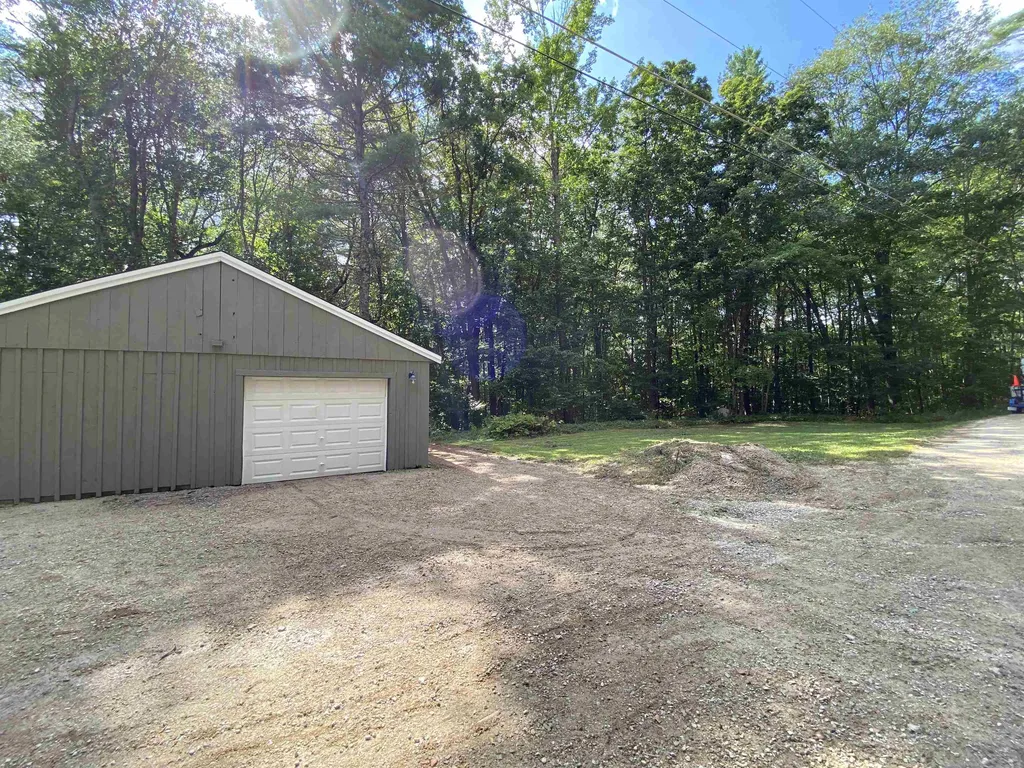 42 Castlerock Road Barrington NH 03825