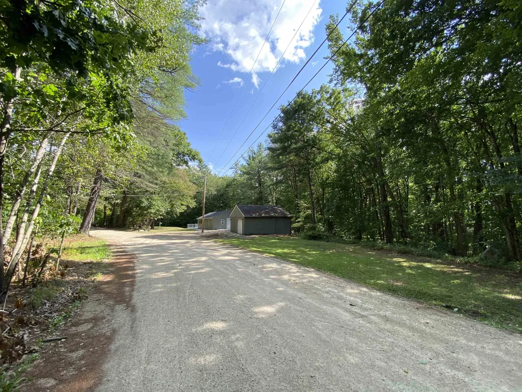42 Castlerock Road Barrington NH 03825
