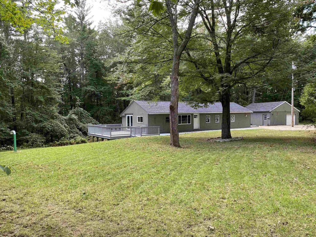 42 Castlerock Road Barrington NH 03825