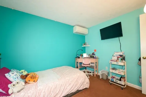 62 Megan Drive Manchester NH 03109