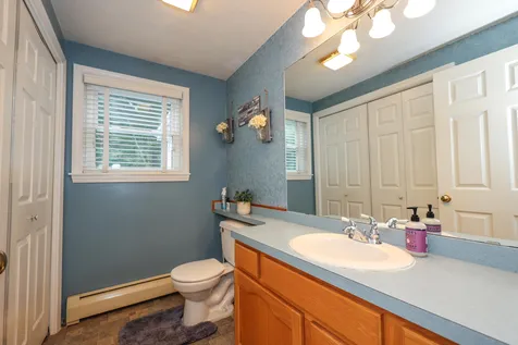 62 Megan Drive Manchester NH 03109