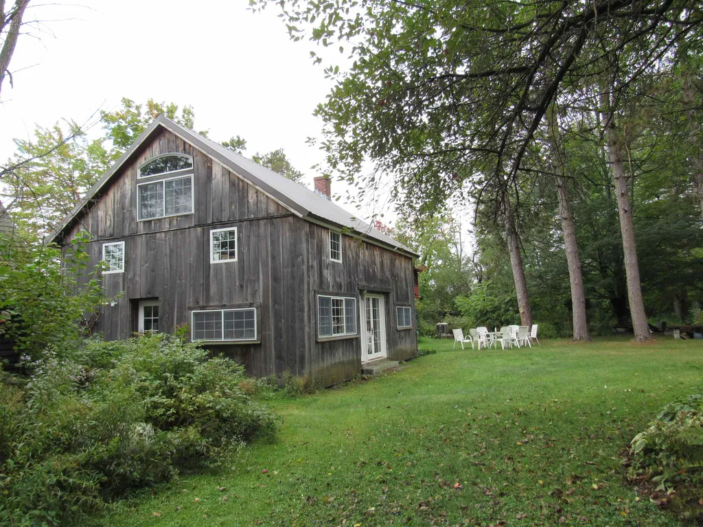 57 Jaffrey Road Fitzwilliam NH 03447