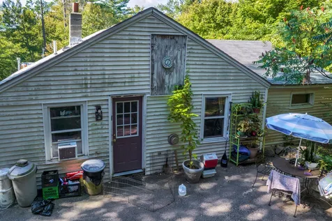 51 Governor Wentworth Highway Tuftonboro NH 03816