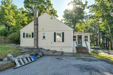 51 Governor Wentworth Highway Tuftonboro NH 03816