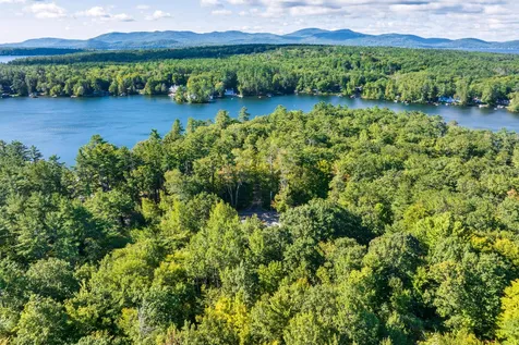 51 Governor Wentworth Highway Tuftonboro NH 03816