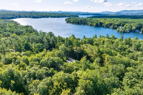 51 Governor Wentworth Highway Tuftonboro NH 03816