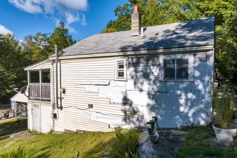 51 Governor Wentworth Highway Tuftonboro NH 03816