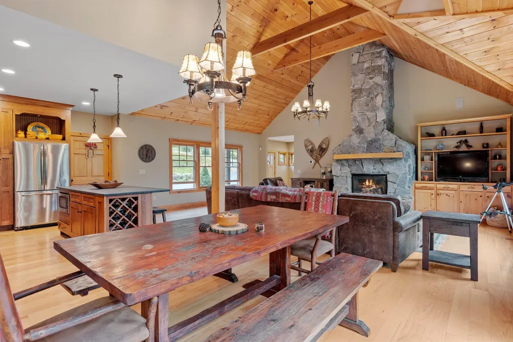 5 Buck Road Lincoln NH 03251