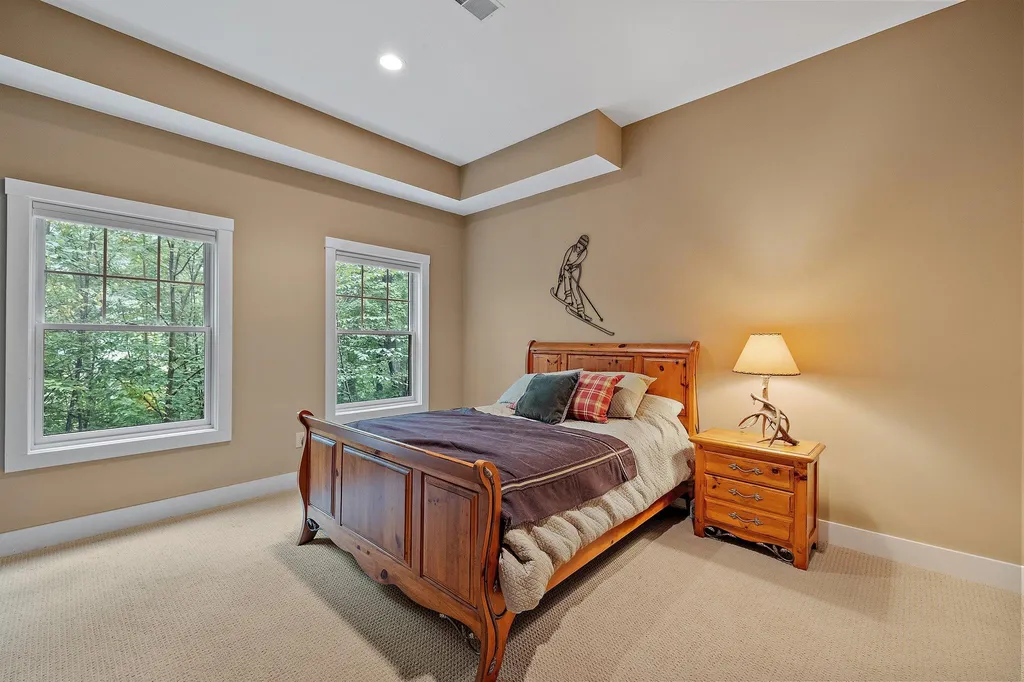 5 Buck Road Lincoln NH 03251