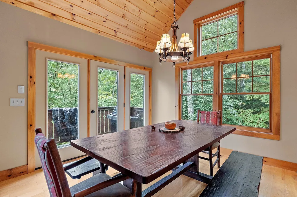 5 Buck Road Lincoln NH 03251
