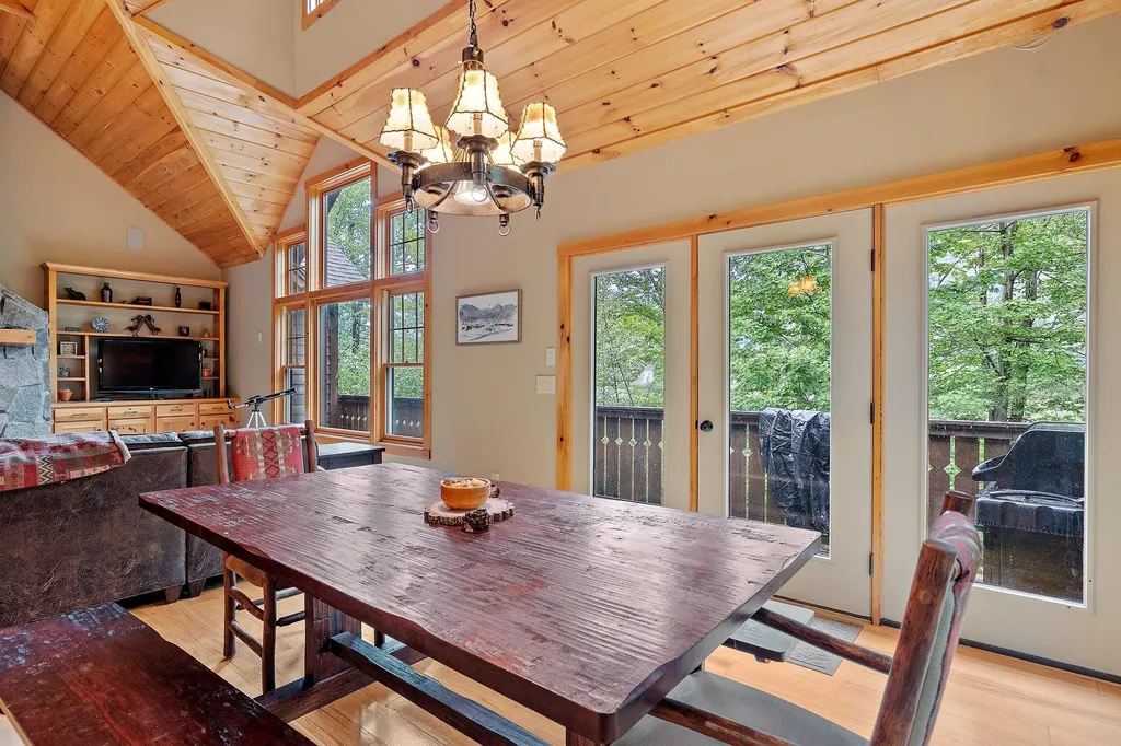 5 Buck Road Lincoln NH 03251