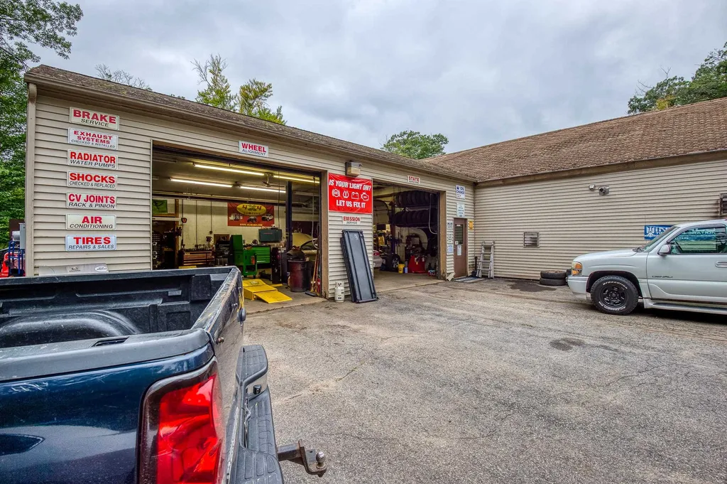 456 Ten Rod Road Farmington NH 03835