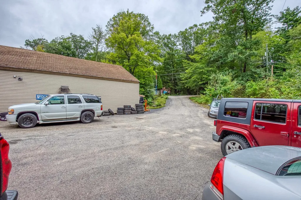 456 Ten Rod Road Farmington NH 03835