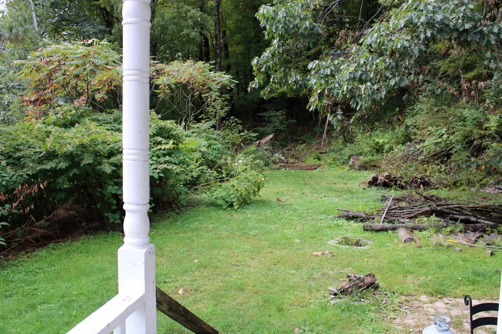 17 Hilltop Road Lisbon NH 03585