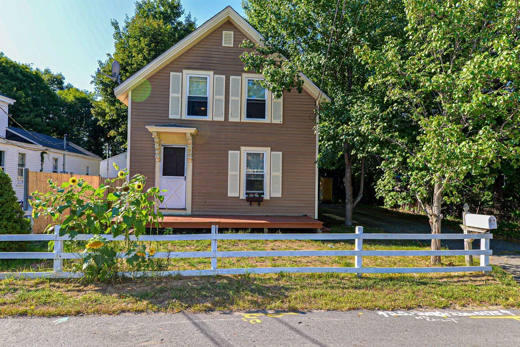 25 Arbor Street Exeter NH 03833