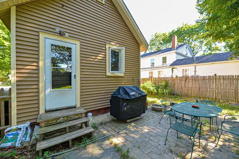 25 Arbor Street Exeter NH 03833
