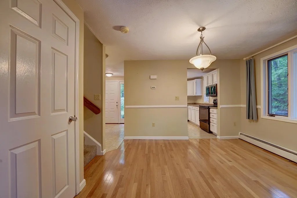 15a Lindsey Way Goffstown NH 03045
