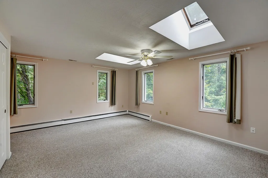 15a Lindsey Way Goffstown NH 03045