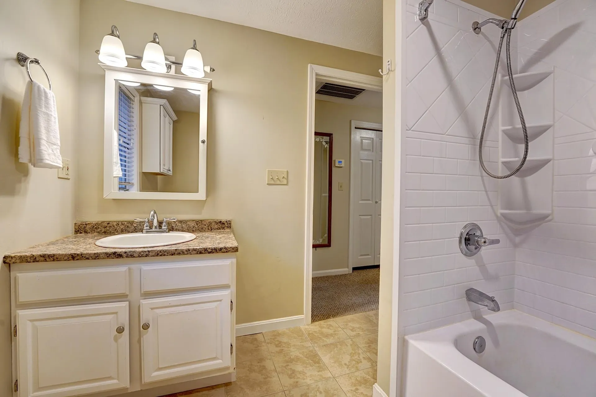 15a Lindsey Way Goffstown NH 03045