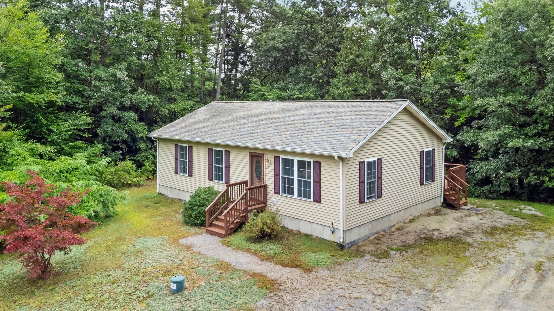 8 Dawn Street Hillsborough NH 03244